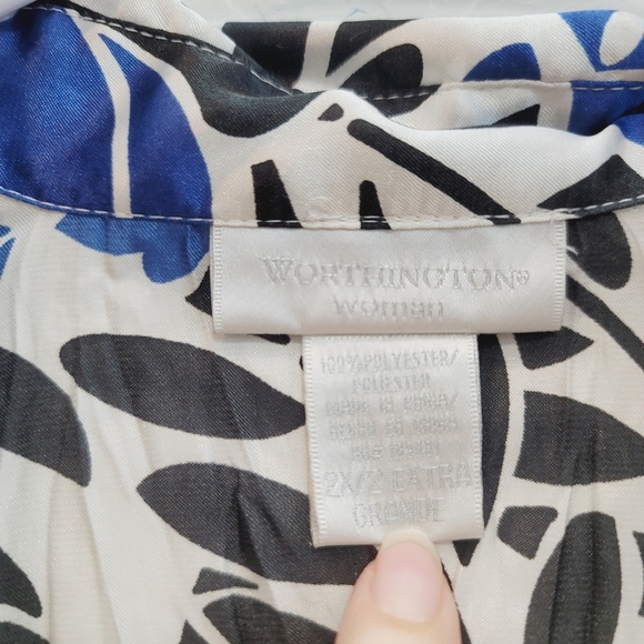 💕 Worthington Blue, White & Black Satin Button Down Top Women's Size 2X - Picture 6 of 11